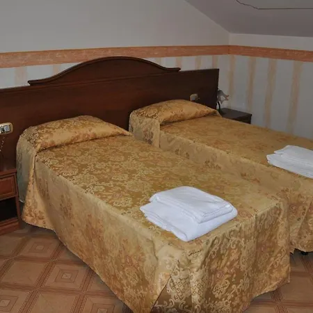 Agriturismo Tenuta Quarto Santa Croce Bauernhof *
