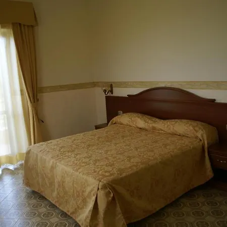 Agriturismo Tenuta Quarto Santa Croce Bauernhof *